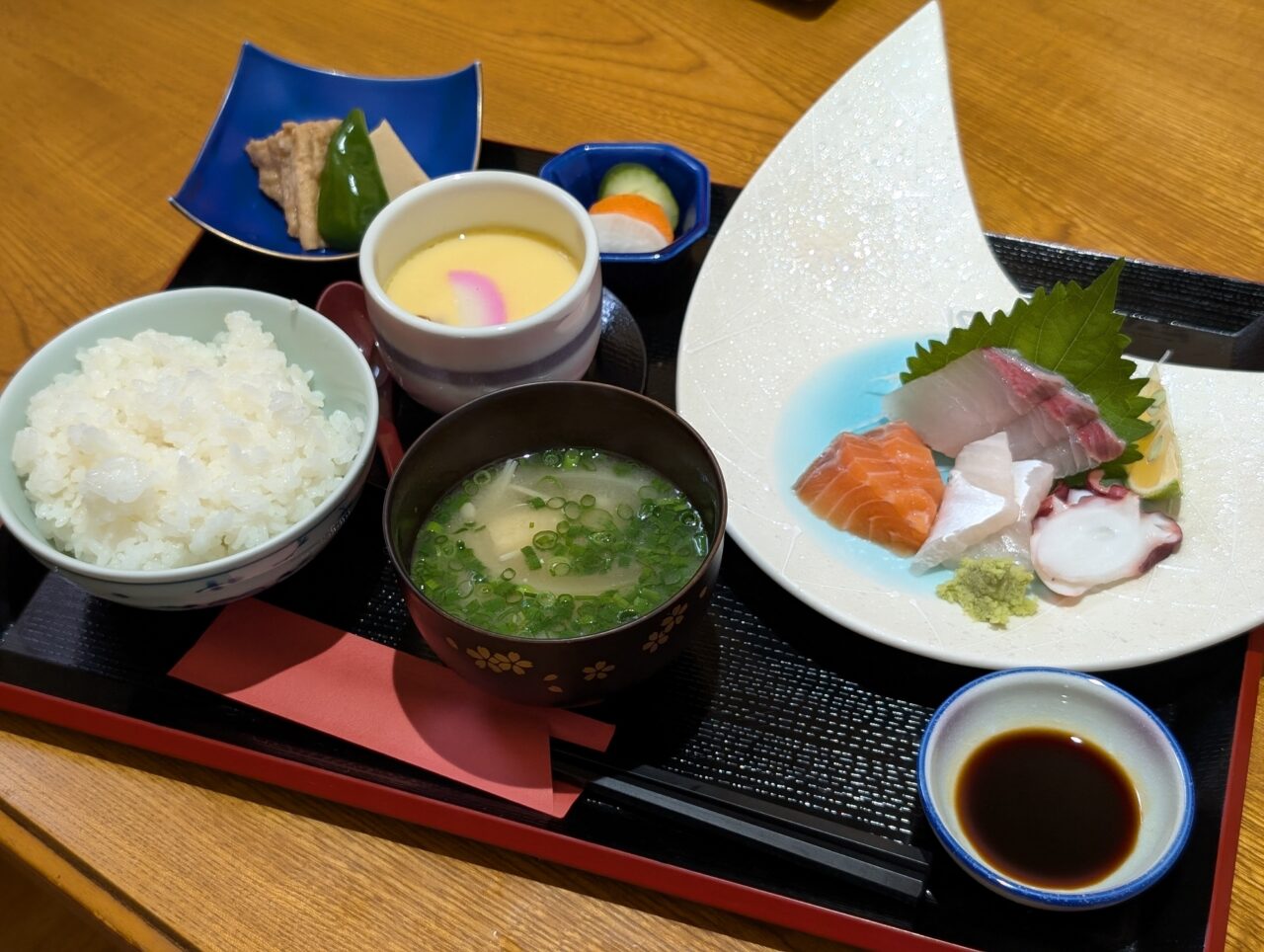 【豊後高田市】優しい味でほっこりする、居酒屋さんのお得なランチ『呑喰処 五色矢』