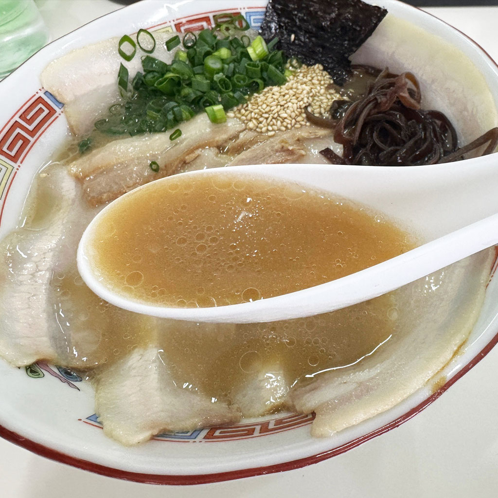 【豊前市】『日豊ラーメン 豊前本店』あっさりながらコク深い絶品ラーメン!