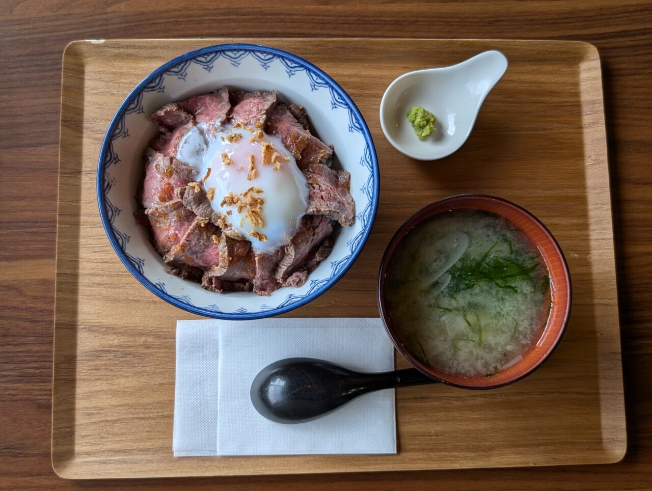 ローストビーフ丼