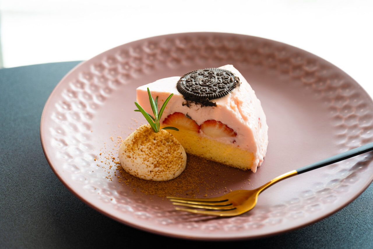いちごのレアチーズプリン