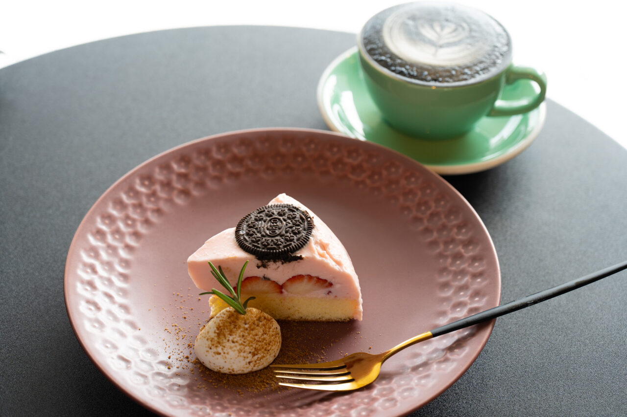 いちごのレアチーズプリン