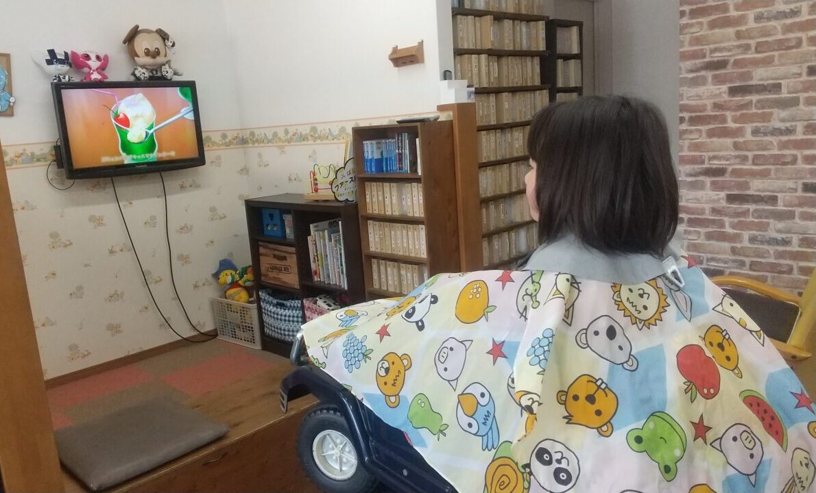 【大分市】子どもも笑顔、技術も価格も◎で大人も納得の理容室『t!mg tomg(ティントン)』