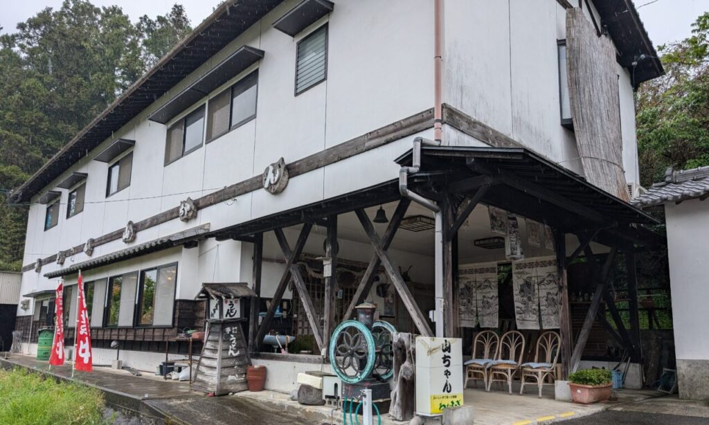 【杵築市】ボリュームたっぷりの「おまかせ定食」に大満足すること間違いなしの『うどん山ちゃん』