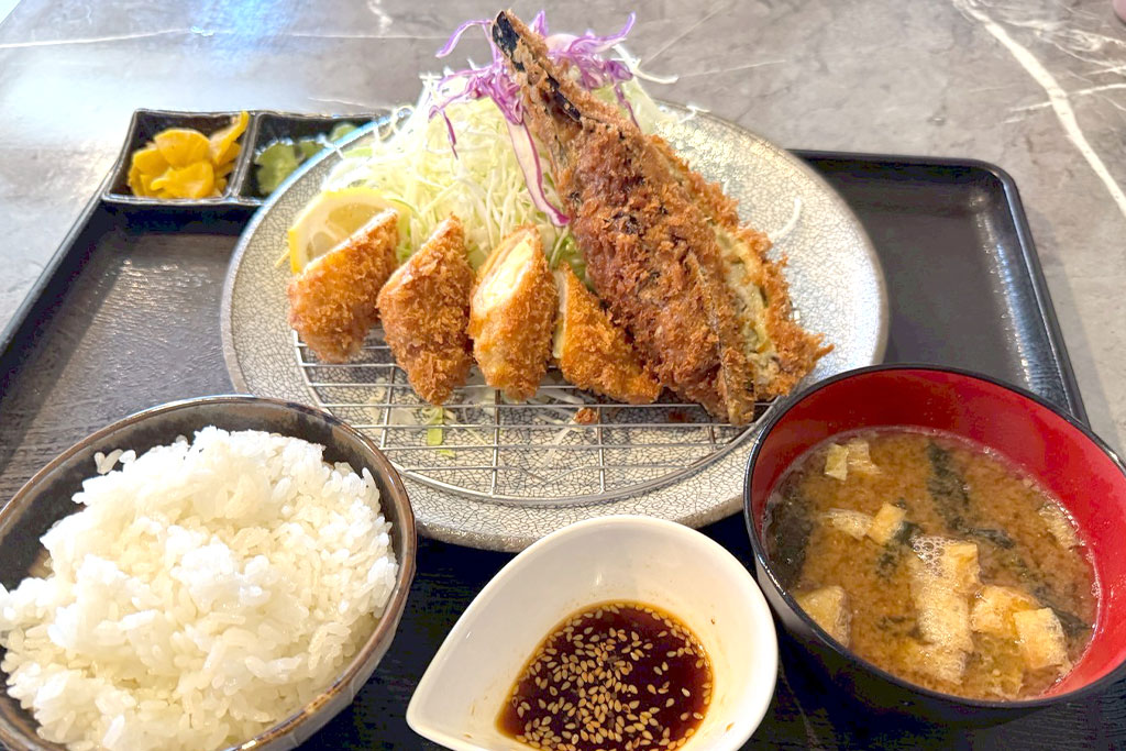 【日出町】『とん吉 日出店』で味わう満足感たっぷりの定食ランチ