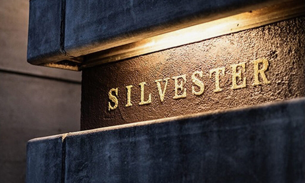 【中津市】商談もできるほど 落ち着いた大人のバー 『SYLVESTER』