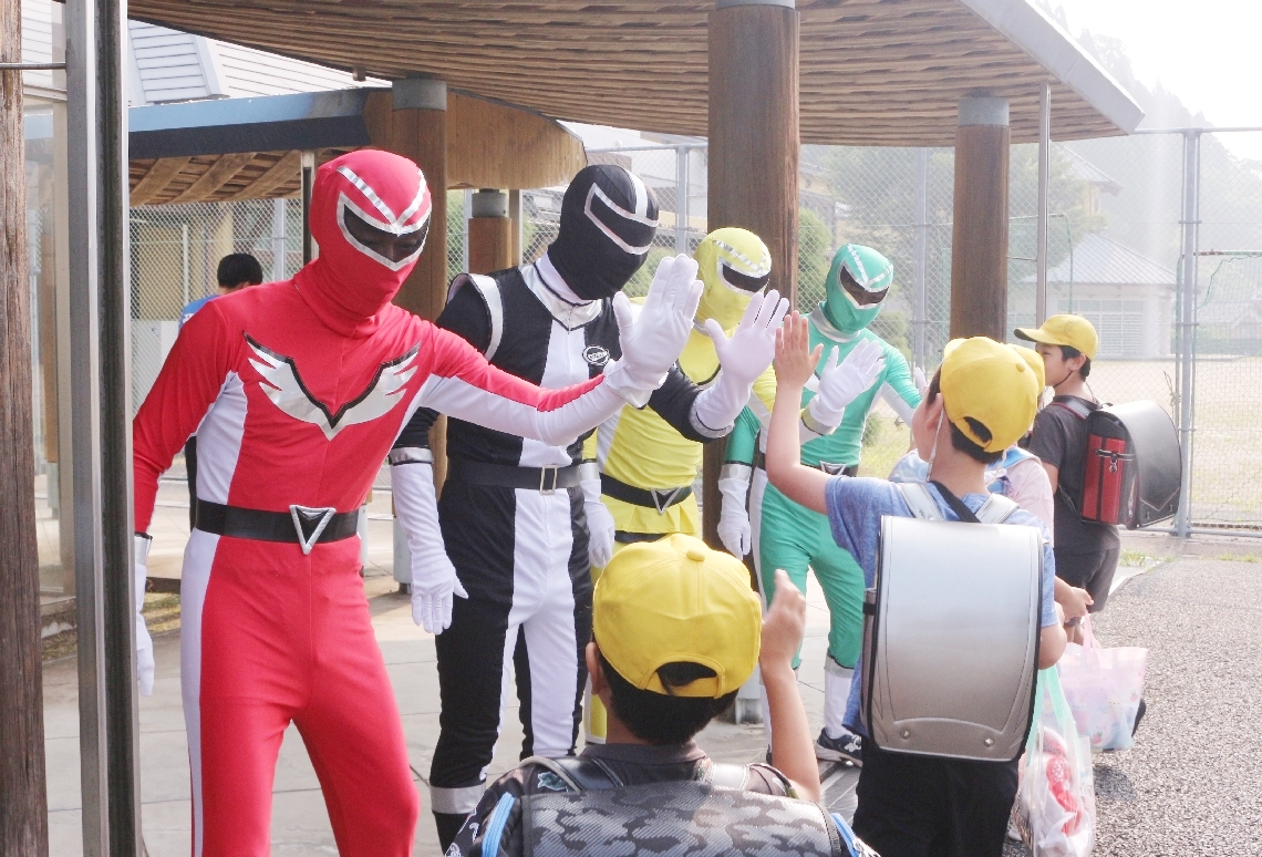【連載スタート!】山国発!ご当地ヒーロー「槻木レンジャー」がスマイル中津に登場!