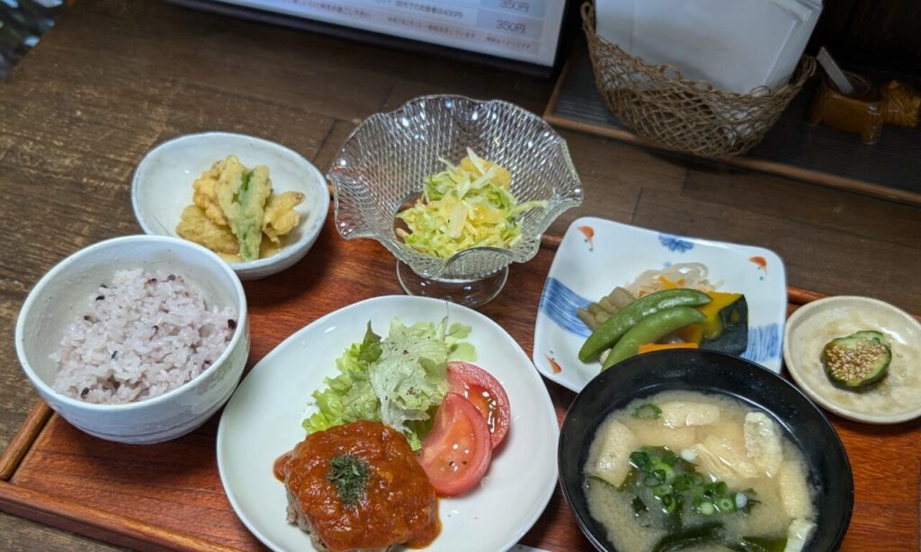 【中津市】自宅のような落ち着きのある『我が家deランチ iwaya』でほっこりランチ