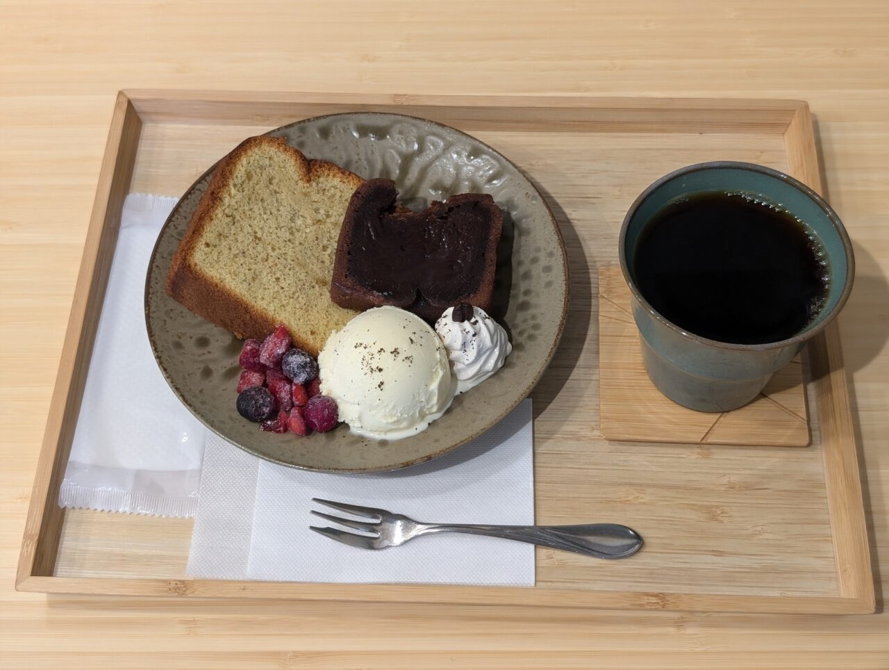 【大分市】コーヒー、スイーツ、器にも魅了される『Create Coffee Lab  中島 Cafe&Gallery』