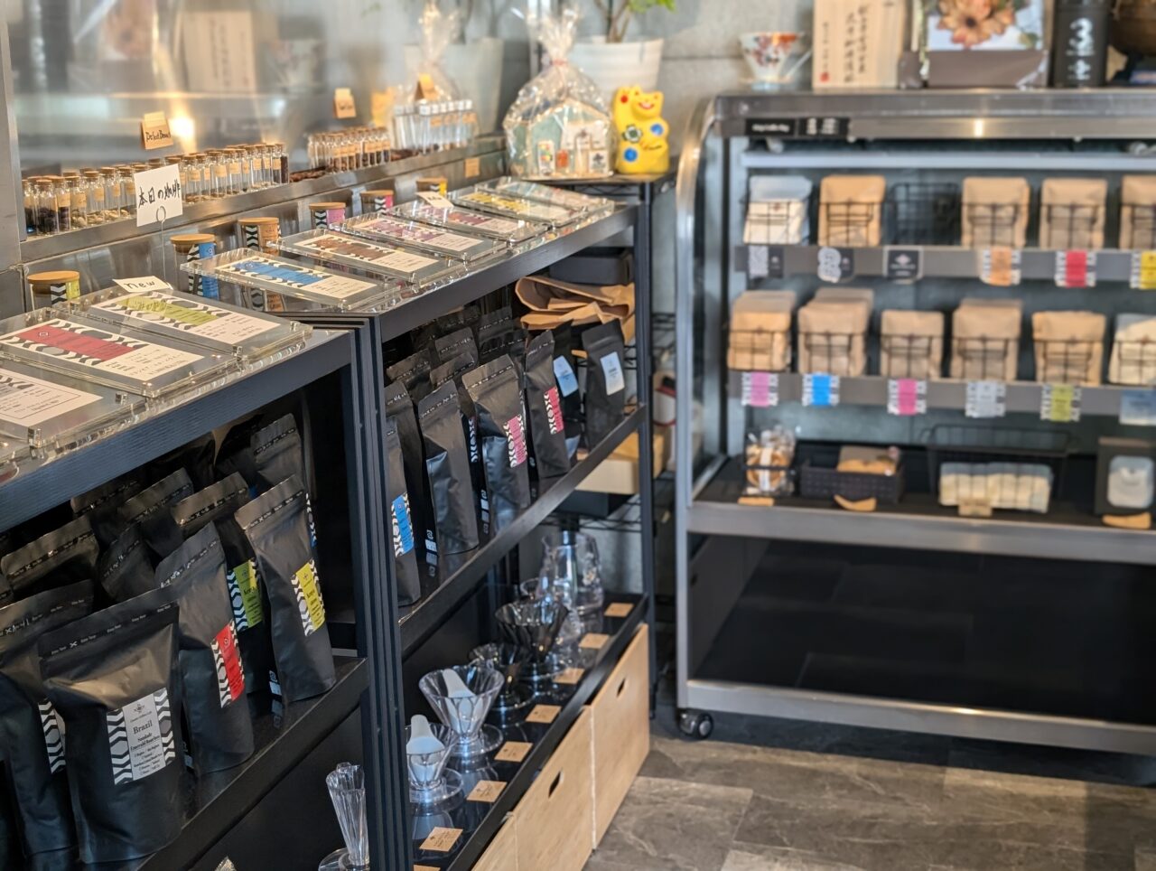 販売