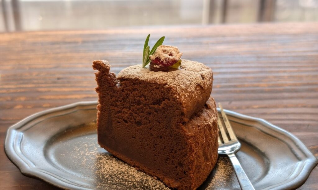 【大分市】紅茶好きにおすすめしたい!『Cafe’Chouette』は穏やかな空間でゆっくり過ごせる隠れ家カフェ