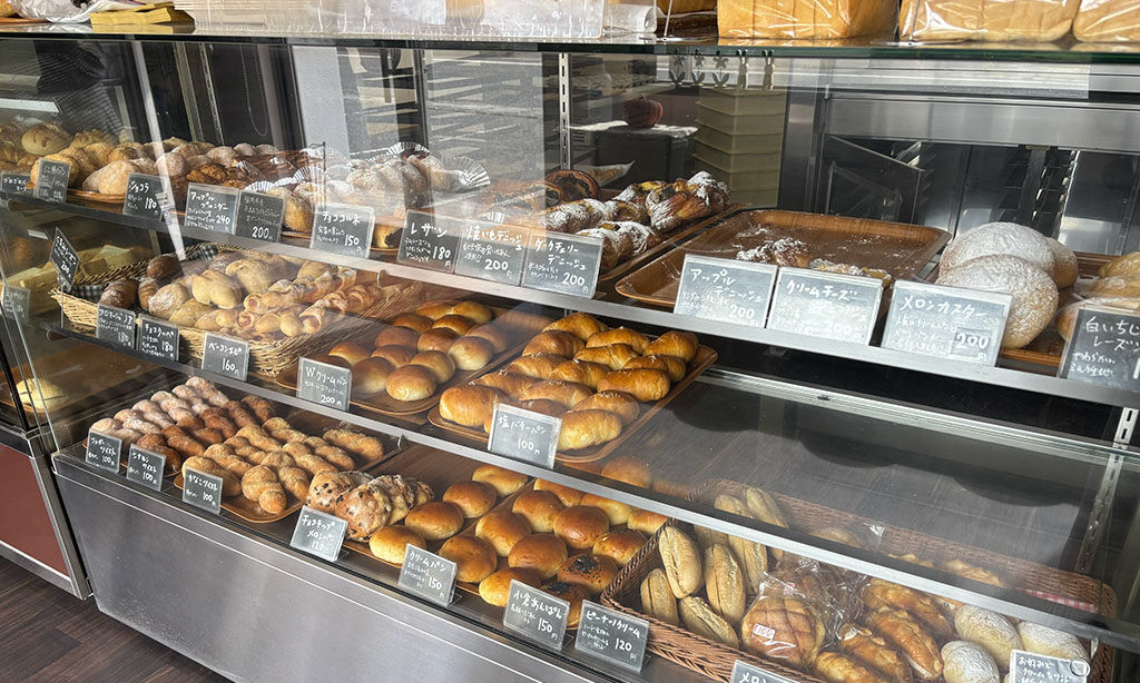 【中津市】香ばしい幸せを届ける、中津の街で愛される『手づくりパンのお店 ホルツ』