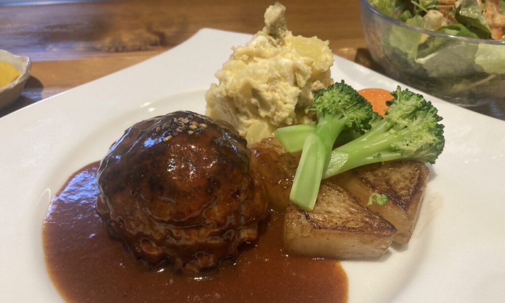 【宇佐市】『創作鉄板HIBACHI』 贅沢ランチと特別ディナーが楽しめる創作鉄板グルメ