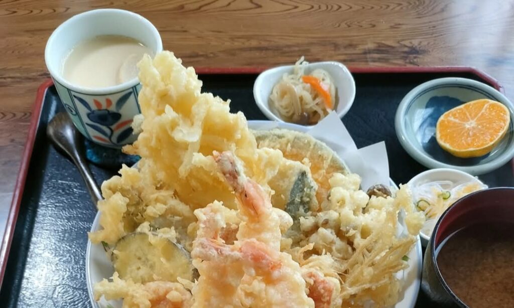 【豊後高田市】ボリューム満点で鮮度抜群!!昭和の町で愛されている満腹定食の名店『美のり』