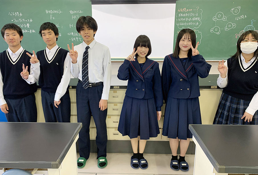 フリーマガジンスマイル連載企画『スクール&チーム』(大分県立中津北高等学校 将棋クラブのみなさん)