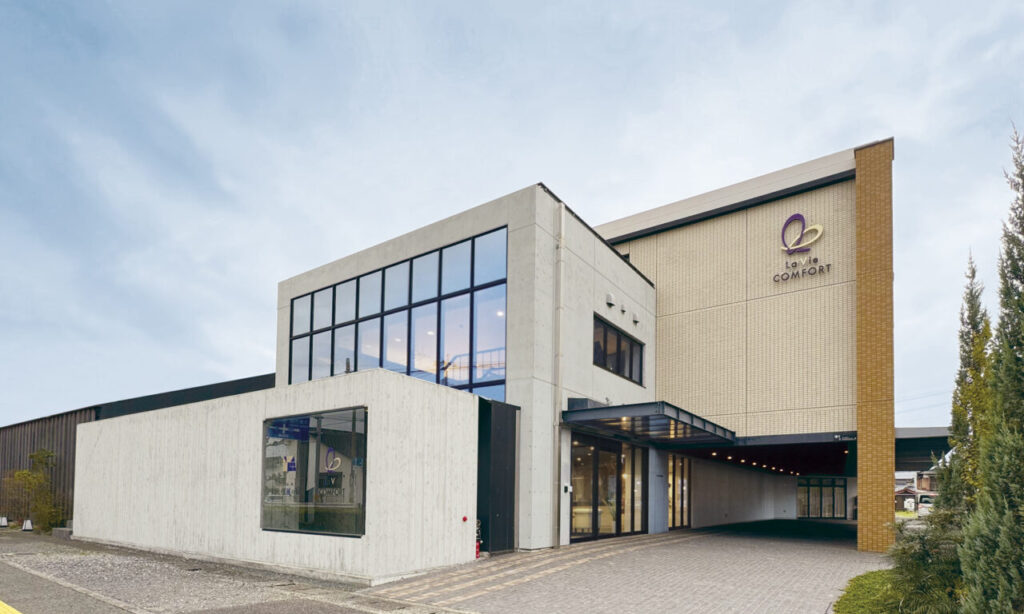 【中津市】介護スタッフ募集! 有料老人ホーム ラヴィコンフォート 有料老人ホーム ラヴィ光と風の宿