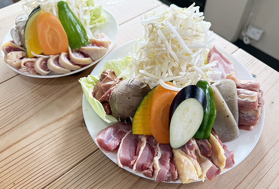 【杵築市山香町】3月17日オープン『地鶏めし 大分杵築店』大分初の溶岩プレートで焼く地鶏焼きが楽しめる注目店