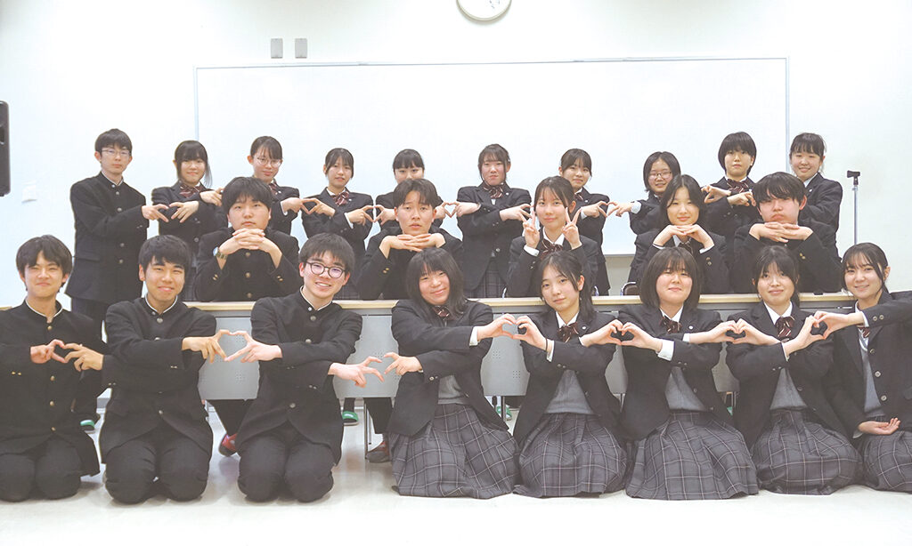 フリーマガジンスマイル連載企画『スクール&チーム』(大分県立宇佐高等学校 放送部のみなさん)