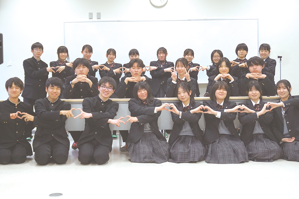 フリーマガジンスマイル連載企画『スクール&チーム』(大分県立宇佐高等学校 放送部のみなさん)