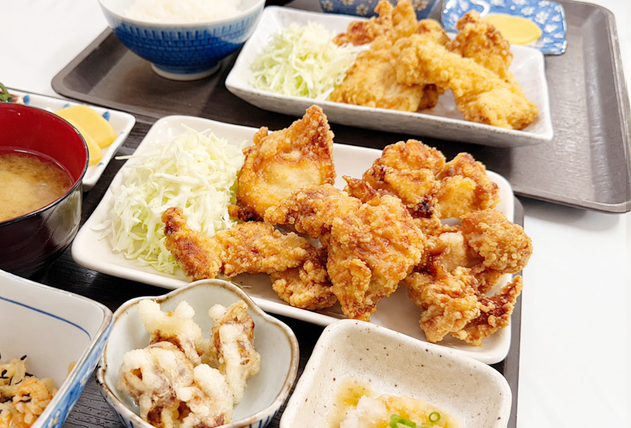 【中津市】『チキンハウス 中津本店』中津からあげを定食で満喫!「からあげ定食(ムネ)」550円&「からあげ定食(上)」1,000円